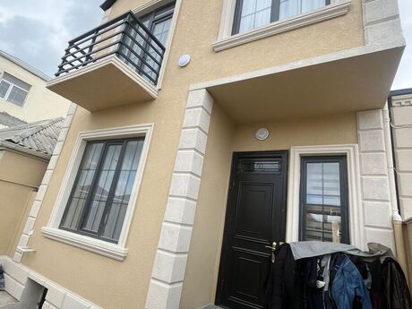 4 otaqlı həyət evi/bağ evi - Xırdalan - 120 m²