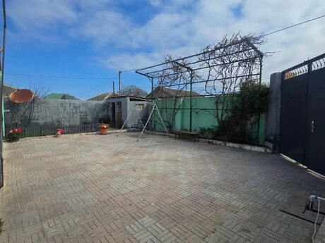 3 otaqlı həyət evi/bağ evi - Binə q. - 100 m²