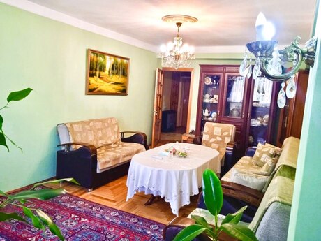 Elan №6073583 - Bakı, Elmlər Akademiyası m., 3 otaqlı, 90 m², 8/9 mərtəbə