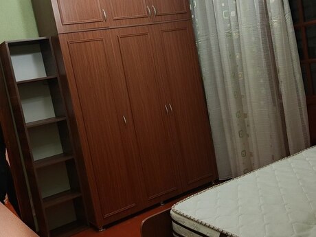 2 otaqlı köhnə tikili - M.Ə.Rəsulzadə q. - 60 m²