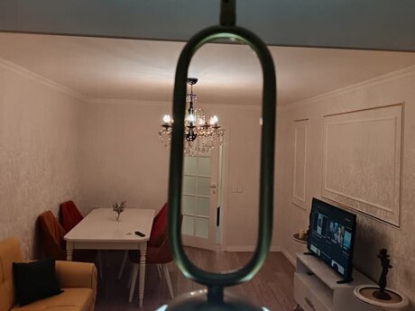 3 otaqlı köhnə tikili - İnşaatçılar m. - 85 m²