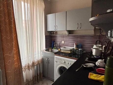 1 otaqlı köhnə tikili - Qara Qarayev m. - 30 m²
