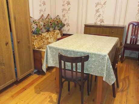 1 otaqlı həyət evi/bağ evi - 7-ci mikrorayon q. - 20 m²