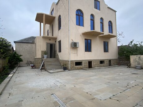 5 otaqlı həyət evi/bağ evi - Masazır q. - 350 m²