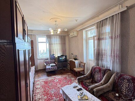 2 otaqlı köhnə tikili - Əhmədli q. - 55 m²