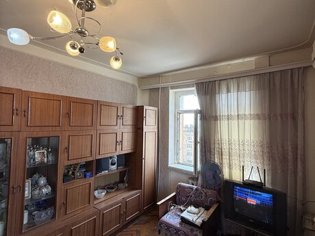 2 otaqlı köhnə tikili - Əhmədli q. - 55 m²