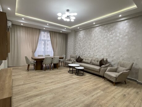 2 otaqlı yeni tikili - 28 May m. - 95 m²