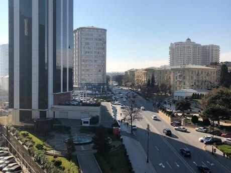 4 otaqlı köhnə tikili - Elmlər Akademiyası m. - 111 m²