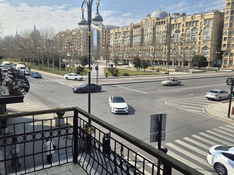 Obyekt - Sahil m. - 120 m²