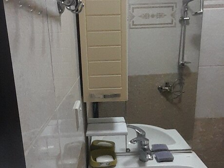 3 otaqlı köhnə tikili - Əhmədli m. - 60 m²