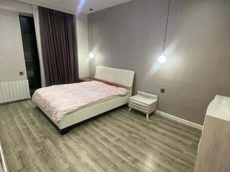 3 otaqlı yeni tikili - 8 Noyabr m. - 110 m²