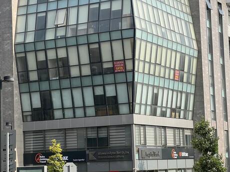 4 otaqlı yeni tikili - Ağ şəhər q. - 220 m²