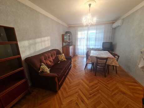 2 otaqlı köhnə tikili - İnşaatçılar m. - 55 m²