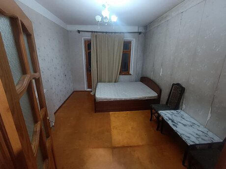 2 otaqlı köhnə tikili - Köhnə Günəşli q. - 60 m²