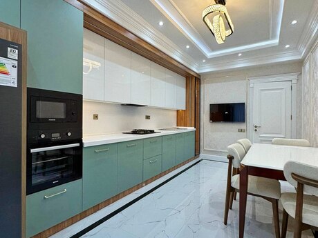 4-комн. новостройка - м. Нариман Нариманов - 175 м²