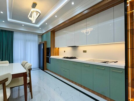4-комн. новостройка - м. Нариман Нариманов - 175 м²