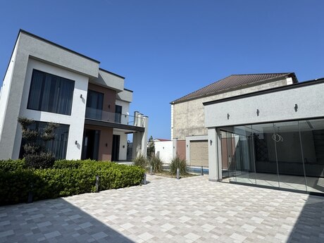 4 otaqlı həyət evi/bağ evi - Şüvəlan q. - 240 m²
