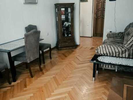 2 otaqlı köhnə tikili - Nizami m. - 60 m²