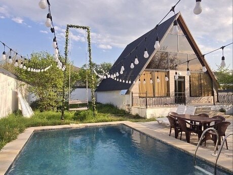 4 otaqlı həyət evi/bağ evi - Qəbələ - 180 m²