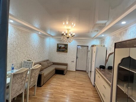 1 otaqlı köhnə tikili - Qara Qarayev m. - 25 m²