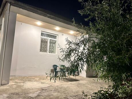 5 otaqlı həyət evi/bağ evi - Həzi Aslanov q. - 200 m²