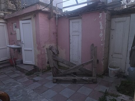 3 otaqlı həyət evi/bağ evi - Əmircan q. - 65 m²