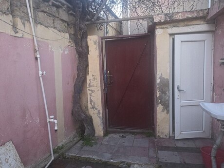 3 otaqlı həyət evi/bağ evi - Əmircan q. - 65 m²
