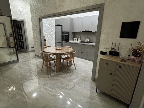 3 otaqlı yeni tikili - Elmlər Akademiyası m. - 105 m²