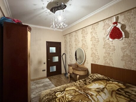3 otaqlı köhnə tikili - Xırdalan - 83 m²