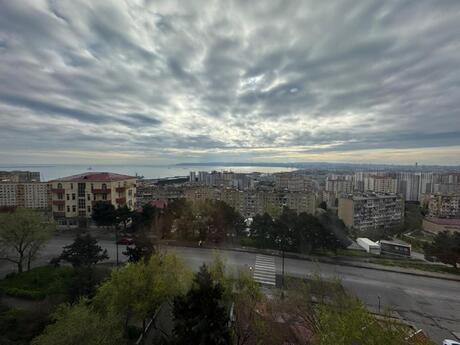 2 otaqlı köhnə tikili - Əhmədli q. - 65 m²