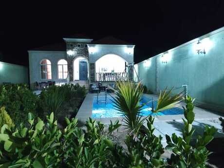 4 otaqlı həyət evi/bağ evi - Buzovna q. - 180 m²