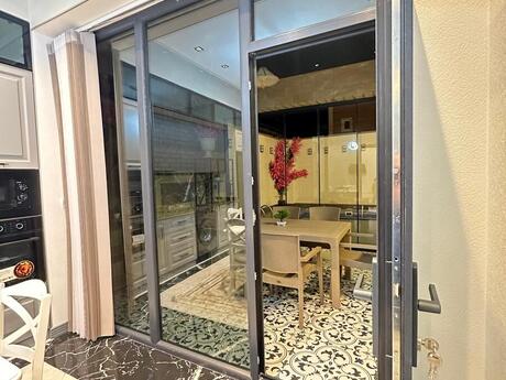 4 otaqlı həyət evi/bağ evi - Mərdəkan q. - 140 m²