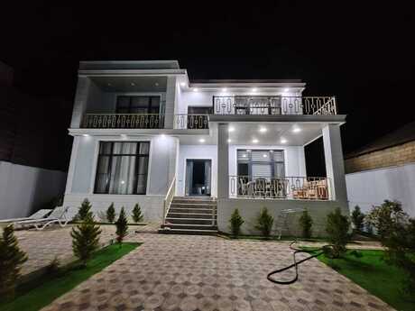 5 otaqlı həyət evi/bağ evi - Buzovna q. - 300 m²