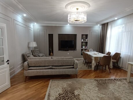6 otaqlı həyət evi/bağ evi - Biləcəri q. - 400 m²