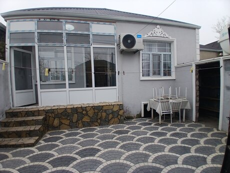 3 otaqlı həyət evi/bağ evi - Binə q. - 80 m²