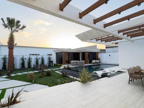 6 otaqlı həyət evi/bağ evi - Mərdəkan q. - 400 m²