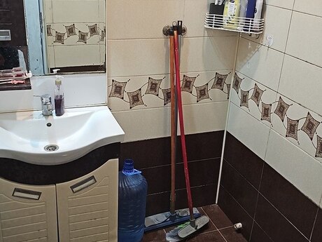 2 otaqlı köhnə tikili - Memar Əcəmi m. - 50 m²