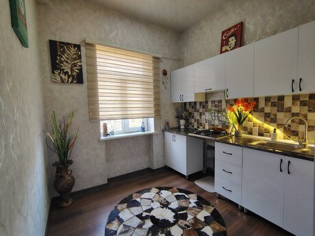 3 otaqlı köhnə tikili - Nəriman Nərimanov m. - 80 m²
