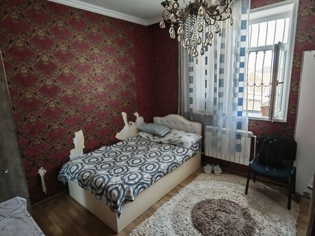 4 otaqlı həyət evi/bağ evi - Hövsan q. - 165 m²