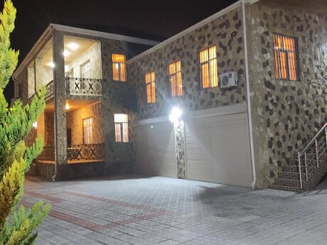 5 otaqlı həyət evi/bağ evi - Sea Breeze q. - 350 m²