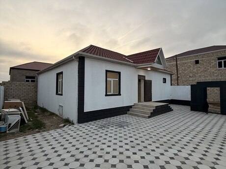 4 otaqlı həyət evi/bağ evi - Binə q. - 140 m²