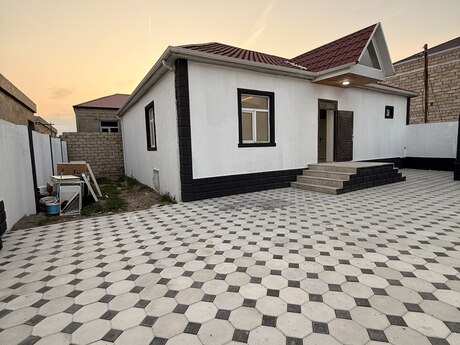 4 otaqlı həyət evi/bağ evi - Binə q. - 140 m²