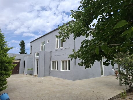6 otaqlı həyət evi/bağ evi - Şağan q. - 210 m²