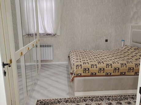 4 otaqlı həyət evi/bağ evi - Zabrat q. - 150 m²