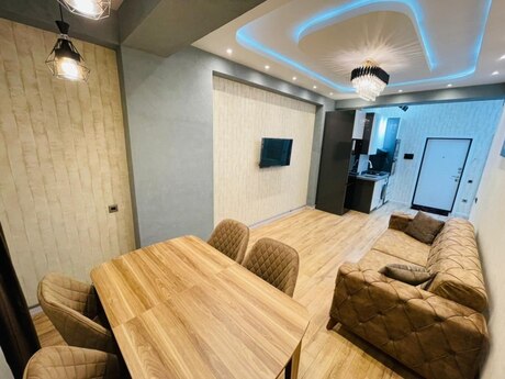 Объявление №6074442 - Баку, м. 28 мая, 2-комн., 60 м², 8/16 этаж