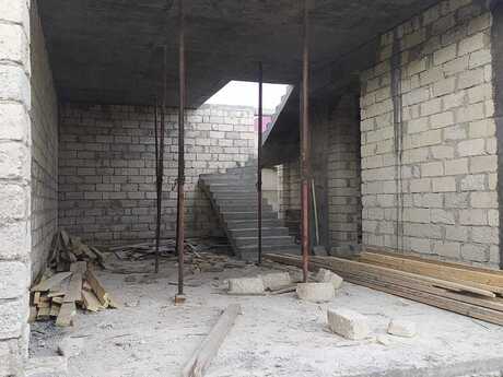 4 otaqlı həyət evi/bağ evi - Binə q. - 145 m²
