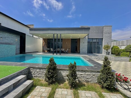4 otaqlı həyət evi/bağ evi - Mərdəkan q. - 200 m²