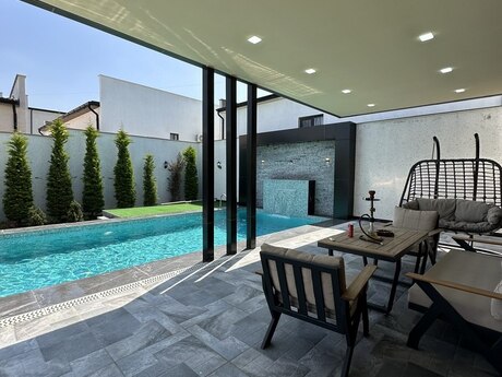 4 otaqlı həyət evi/bağ evi - Mərdəkan q. - 200 m²
