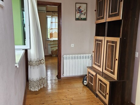 4 otaqlı həyət evi/bağ evi - Şüvəlan q. - 100 m²