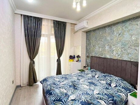 Объявление №6074540 - Баку, м. Кара Караев, 3-комн., 135 м², 3/16 этаж